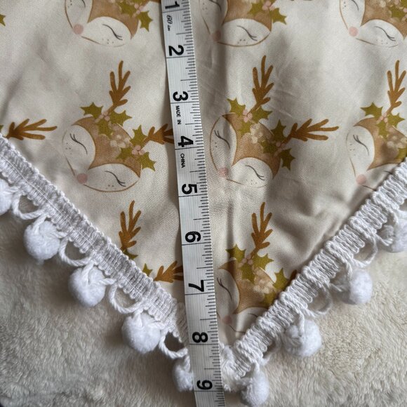 NWT Loic by Design Reindeer Babe Christmas Dog Bandana, White + Tan, Size M - Picture 13 of 13